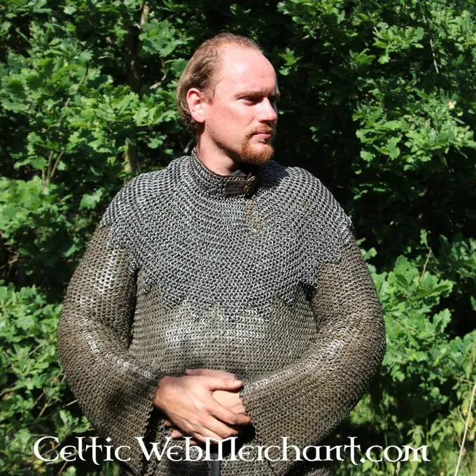 Ulfberth Bishop Mantle, Anneaux Aboutés, M 3 Ulfberth Bishop Mantle, Anneaux Aboutés, M – Image 3